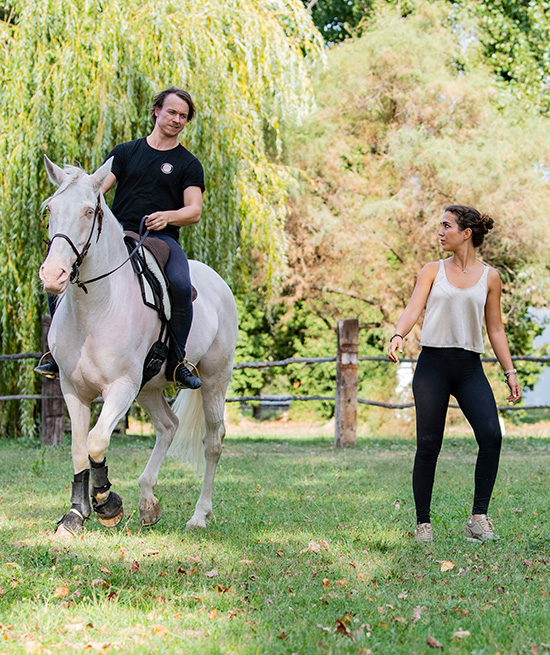 meine frau am reiten