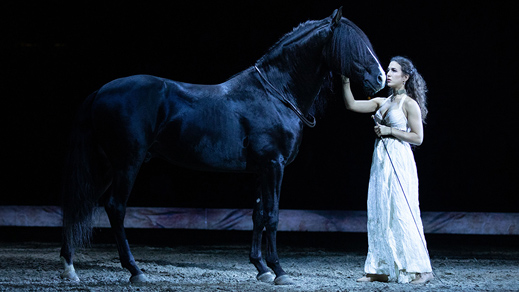 Kenzie Dysli & the magical horse | CAVALLUNA - Legend of the Desert 